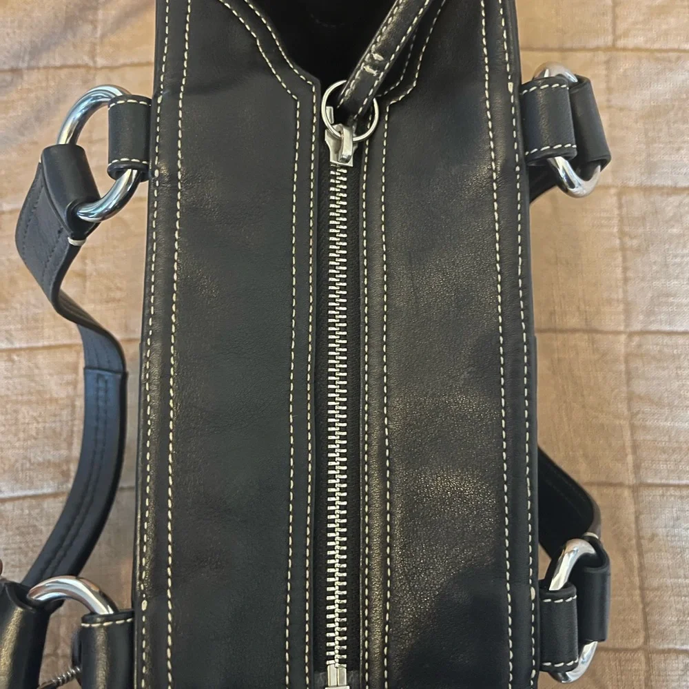 Coach Y2K Vintage Bag with silver hardware - Picture 2 of 8